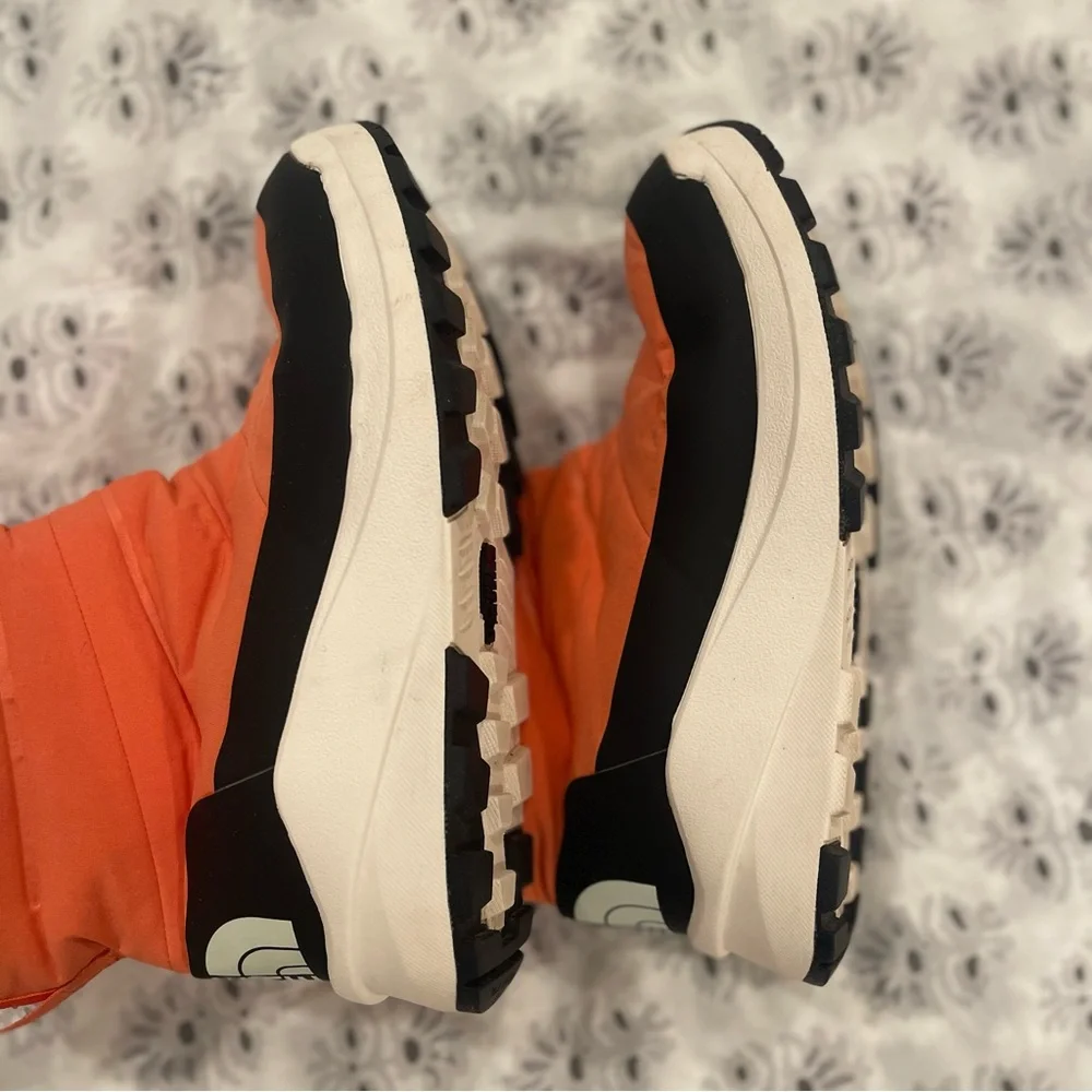 The North Face Nuptse II Waterproof Boots 700-fill Down Insulation Bright Orange